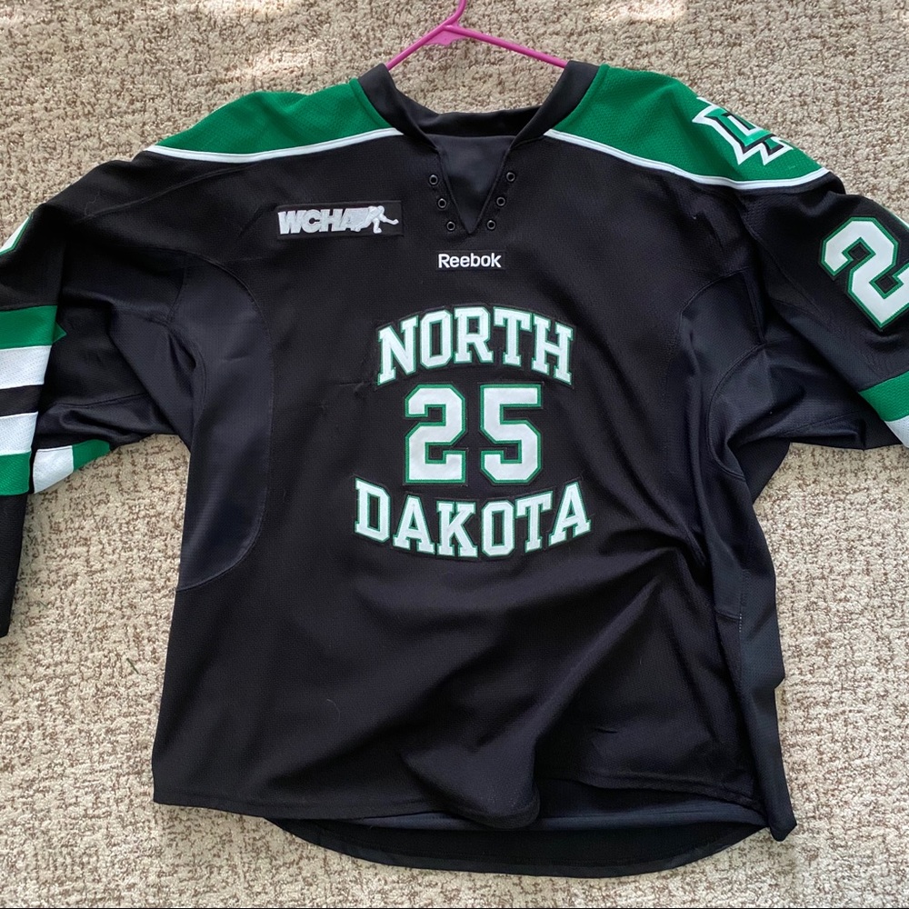 UND Hockey Jersey (GAME WORN)